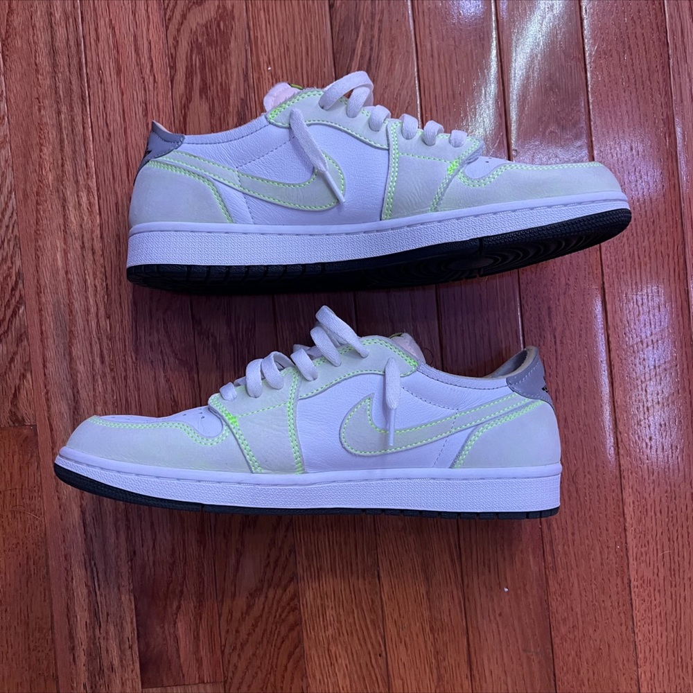 Jordan 1 low OG ghost green - Picture 5 of 6